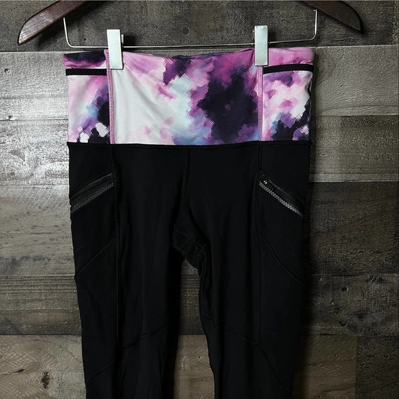 SOLD Lululemon Toasty Tech Tight II 6 - Picture 4 of 8